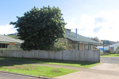 Photo of property in 112 Durrant Drive, Whangamata, 3620