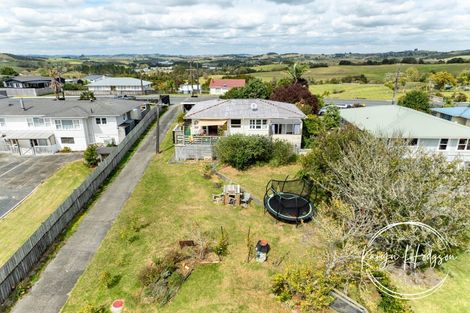 Photo of property in 109 Hurndall Street East, Maungaturoto, 0520
