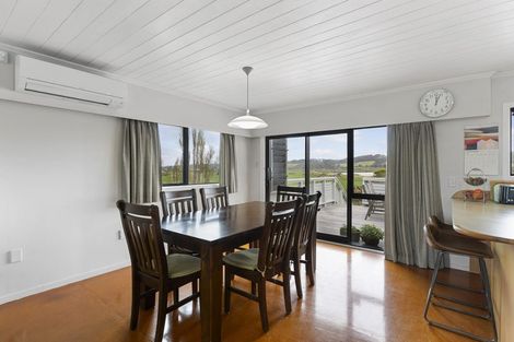 Photo of property in 48 Parkhurst Road, Helensville, 0874