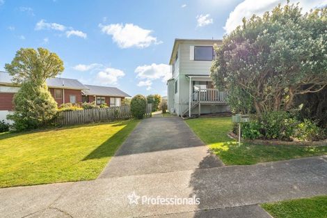 Photo of property in 25b Outram Grove, Kelson, Lower Hutt, 5010