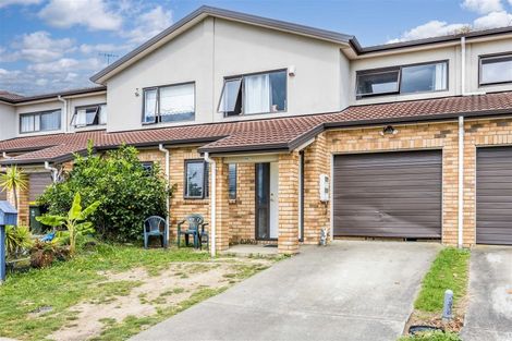 Photo of property in 98c Naylors Drive, Mangere, Auckland, 2022