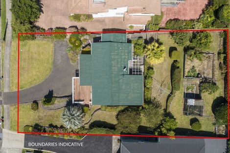 Photo of property in 52 Omokoroa Road, Omokoroa, 3114