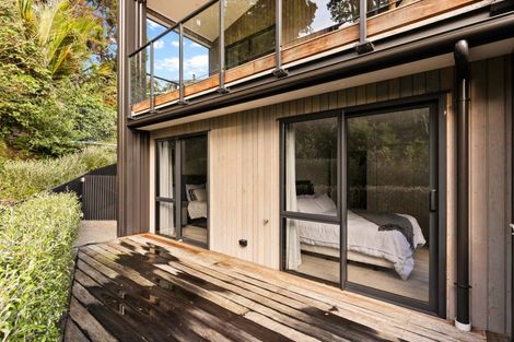 Photo of property in 6e Burns Street, Westown, New Plymouth, 4310