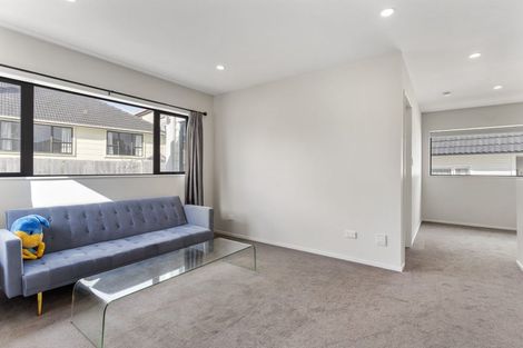 Photo of property in 86a Kelman Road, Kelston, Auckland, 0602