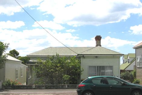 Photo of property in 78c Calliope Road, Stanley Point, Auckland, 0624