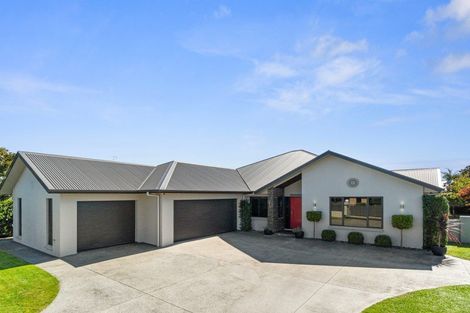 Photo of property in 11 Johnnybro Place, Rototuna North, Hamilton, 3210