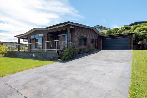 Photo of property in 6 Kestrel Lane, Kinloch, Taupo, 3377