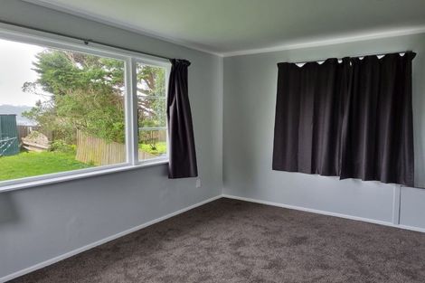 Photo of property in 100 Gear Terrace, Ranui, Porirua, 5024