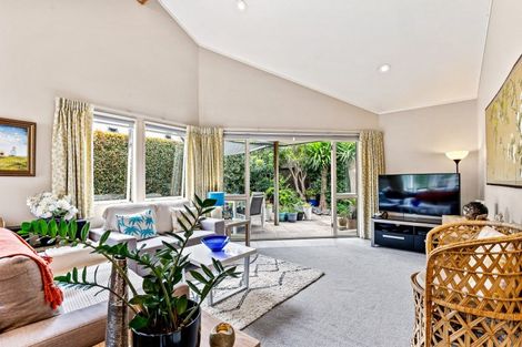 Photo of property in 2a Douglas Street, Kensington, Whangarei, 0112