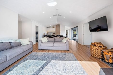 Photo of property in 41 Ward Road, Hamurana, Rotorua, 3097