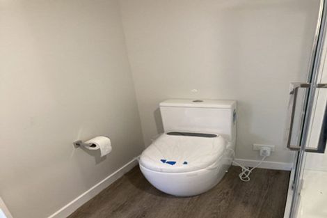 Photo of property in 226 Memorial Avenue, Burnside, Christchurch, 8053