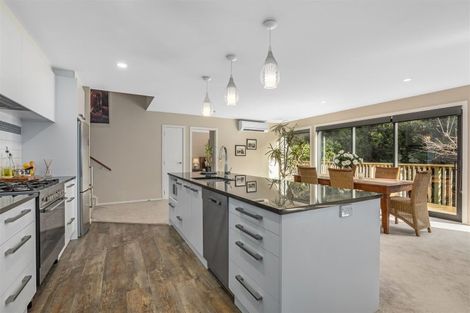 Photo of property in 122 Navigation Drive, Whitby, Porirua, 5024