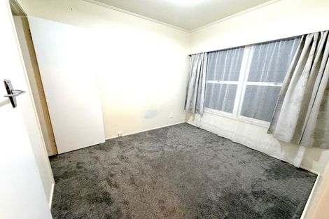 Photo of property in 1/3 Cheryl Place, Hillcrest, Auckland, 0627