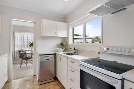 Photo of property in 1/5 Tristram Avenue, Forrest Hill, Auckland, 0620
