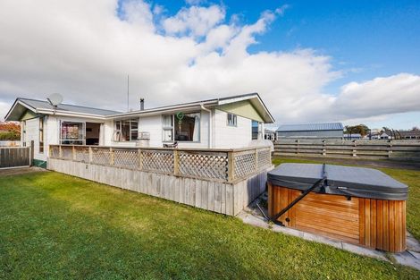 Photo of property in 43 Trent Street, Rongotea, 4476