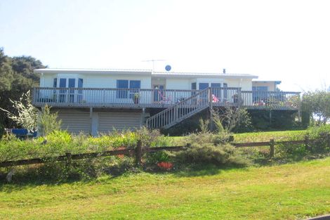 Photo of property in 84 Centennial Drive, Whitianga, 3510