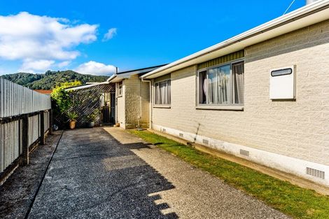 Photo of property in 13a Bentinck Street, Wallaceville, Upper Hutt, 5018