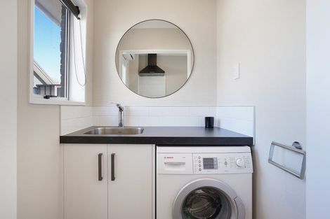 Photo of property in 12c Colombo Street, Hokowhitu, Palmerston North, 4410