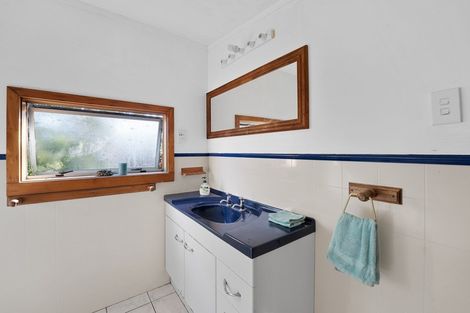 Photo of property in 223 Glover Road, Hawera, 4610