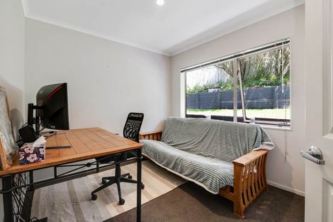 Photo of property in 31 Te Kauri Place, Helensville, 0800