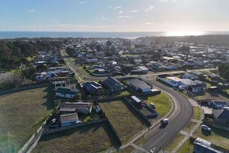 Photo of property in 3 Sandown Avenue, Himatangi Beach, Foxton, 4891