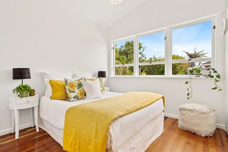 Photo of property in 8 Reiman Street, New Lynn, Auckland, 0600