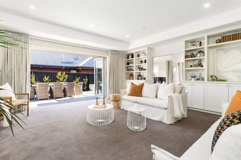 Photo of property in 12 Holbrook Way, Westmorland, Christchurch, 8025