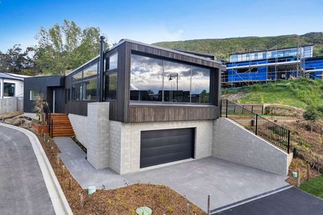 Photo of property in 13 Round Hill Rise, Cracroft, Christchurch, 8022