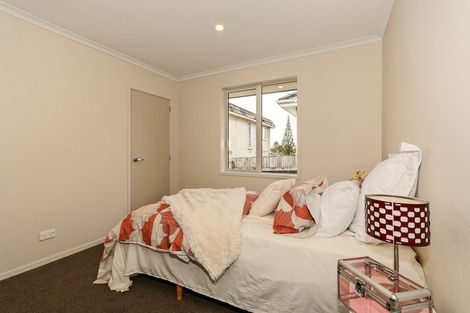 Photo of property in 19 Anna Lane, Glen Eden, Auckland, 0602