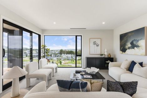 Photo of property in 33 Kikorangi Drive, Wainui, Silverdale, 0992