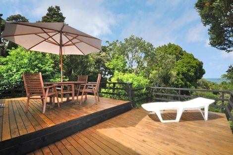 Photo of property in 42 Kauri Road, Laingholm, Auckland, 0604