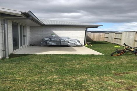 Photo of property in 22 Rotomanu Place, Pyes Pa, Tauranga, 3112