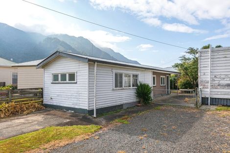 Photo of property in 18 Terminus Street, Te Aroha, 3320