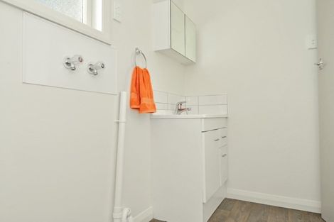 Photo of property in 436 High Street South, Carterton, 5713