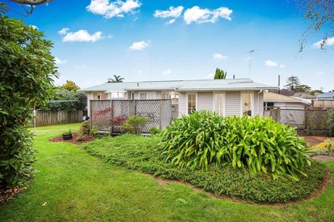 Photo of property in 12 Dreifuss Place, Mangere East, Auckland, 2024