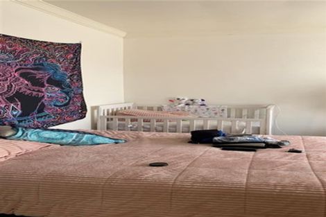 Photo of property in 6 Maratahu Street, Westown, New Plymouth, 4310