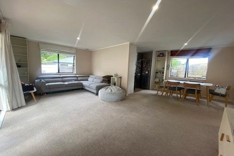 Photo of property in 207a Whites Line East, Waiwhetu, Lower Hutt, 5010