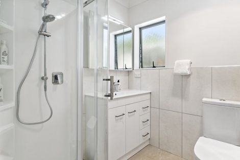 Photo of property in 232 Schnapper Rock Road, Schnapper Rock, Auckland, 0632