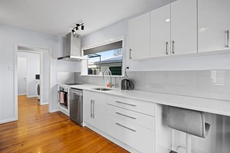 Photo of property in 72 Dunedin Street, Redwood, Christchurch, 8051