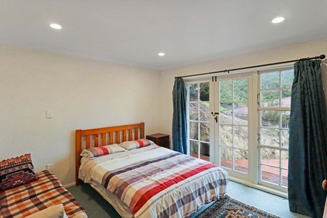 Photo of property in 17 Holmes Grove, Naenae, Lower Hutt, 5011