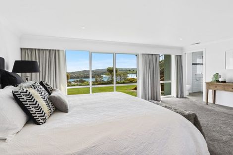 Photo of property in 5 Compass Way, Whitby, Porirua, 5024