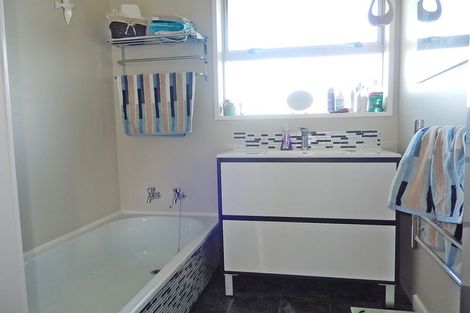 Photo of property in 5 Oakleigh Crescent, Oamaru North, Oamaru, 9400