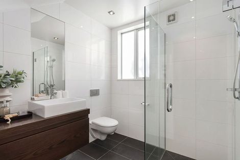 Photo of property in 43 Hawkesbury Avenue, St Albans, Christchurch, 8014