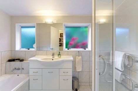 Photo of property in 9a Karaka Grove, Waikanae, 5036