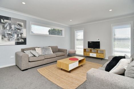 Photo of property in 106 Petries Road, Woodend, 7610