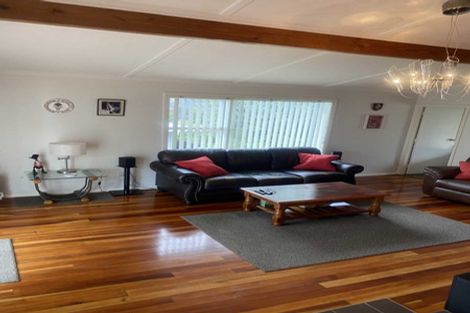 Photo of property in 54 Aorangi Road, Paraparaumu, 5032
