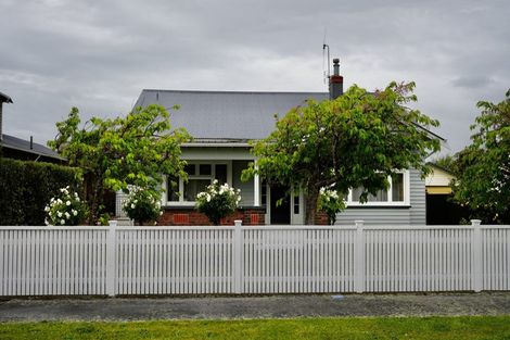 Photo of property in 16 Karamu Avenue, Takaro, Palmerston North, 4410