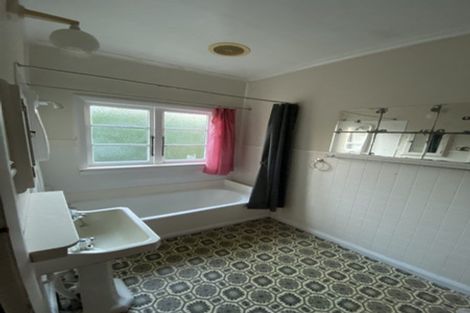 Photo of property in 189 Coronation Avenue, Welbourn, New Plymouth, 4310