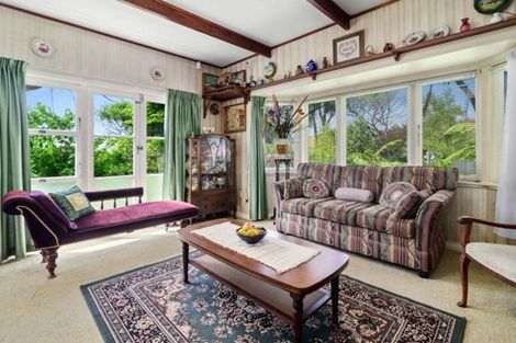 Photo of property in 27 Robertson Street, Glenholme, Rotorua, 3010