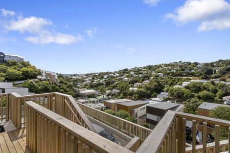 Photo of property in 2/69 Tiketike Way, Brooklyn, Wellington, 6021